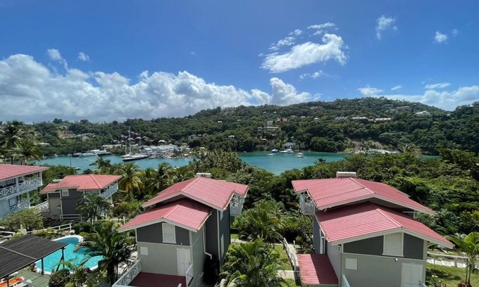 Marigot Bay Cabina | Cozy cabin in peaceful Marigot with AC