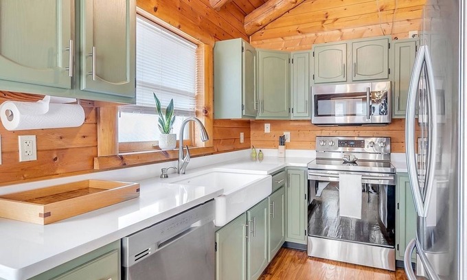 Midway Cabina | Cozy cabin in the heart of horse country