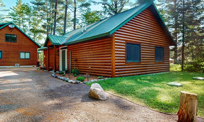 Mercer Casa | Cozy Cabin on the Turtle Flambeau Flowage, great for all seasons!