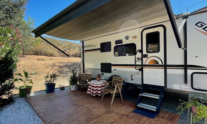 Temecula Casa | Cozy Camper Temecula