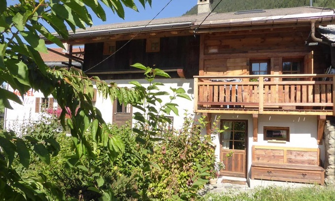 Beaufort Chalet De Esquí | Acogedor chalet para 3-4 personas, cerca de pistas y comercios, en corazón de Arêches