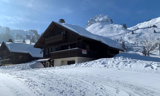 Taninges Chalet De Esquí | Chalet acogedor en Praz de Lys - 4 habitaciones