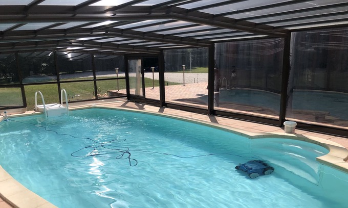 Seranon Chalet De Esquí | COZY CHALET WITH COVERED POOL