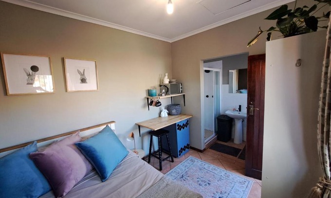 Centurion Casa | Cozy City Studio Escape