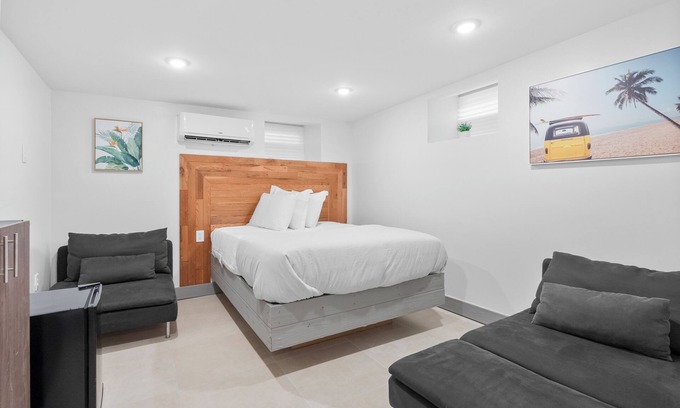 Wynnefield Apartamento | Cozy Comfortable and Quiet Queen Suite