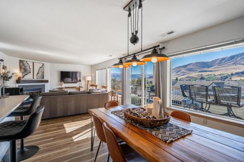 Chelan Apartamento | Cozy Condo in Chelan with Balcony & Views