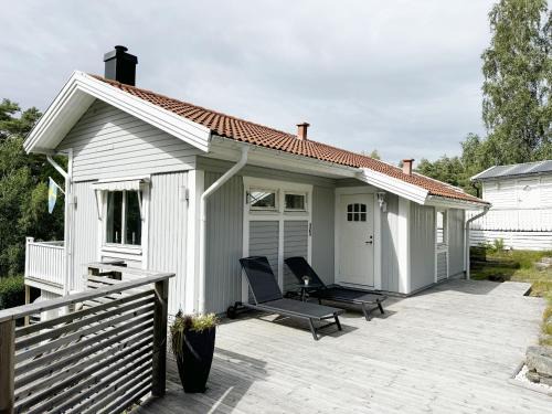 Kode Casa | Cozy cottage in Kode near rocks, sand and sea