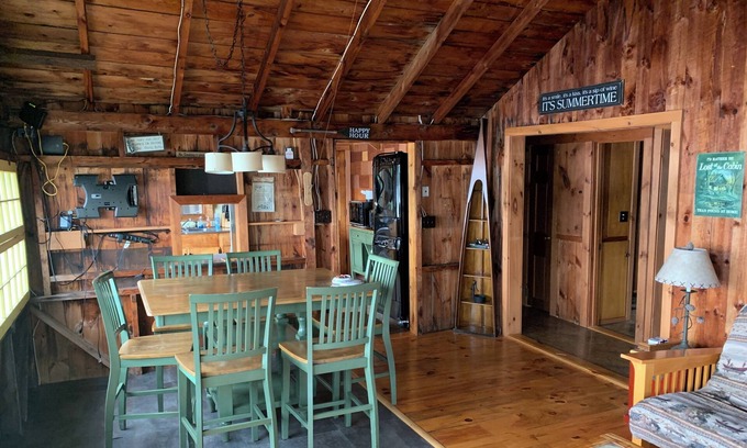 Meredith Cabaña | Cozy Cottage on Lake Winni