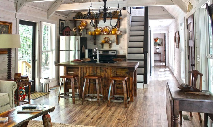 Mentone Cabaña | Cozy Craftsman Cottage