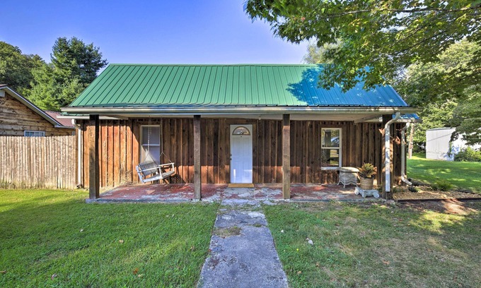 Damascus Casa | Cozy Damascus Home < 1 Mi to Appalachian Trl