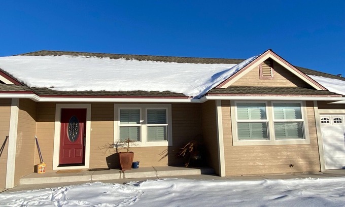 Wellington Casa | Cozy Desert Creek Bungalow in Smith Valley - OHV Paradise