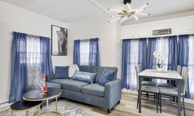 Gouldsboro Cabina | Cozy Eagle Lake 2BR Pocono Cabin Near Attractions