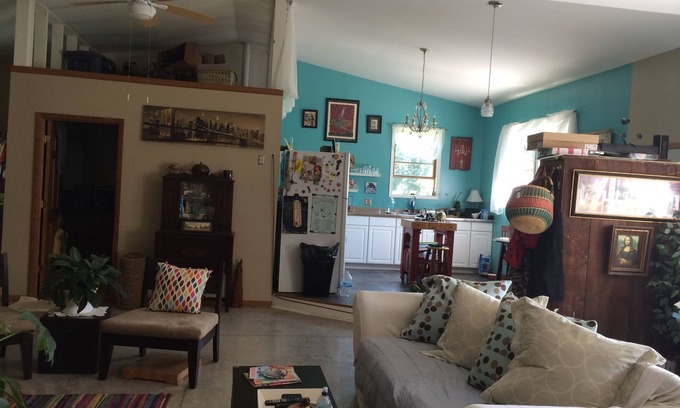 Troy Grove Casa | Acogedor y ecléctico bungalow a 20 minutos de Starved Rock y Matthiessen Park