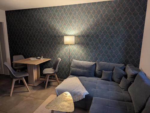 Azmannsdorf Apartamento | Cozy Ferienwohnung Meet and Greet am Radfernweg