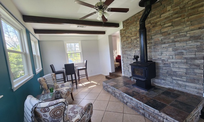 Madison Casa | Cozy Getaway- 20 min to Downtown Nashville
