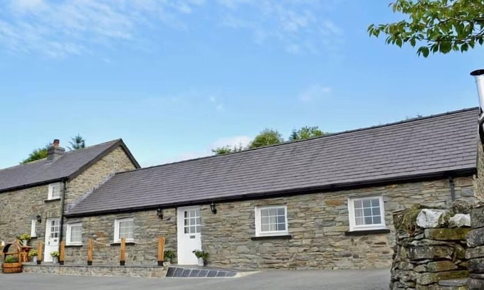 Tregaron Cabaña | Cozy Grofftau Cottage in Ystrad Meurig