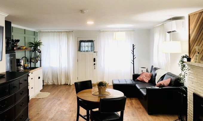 Vancouver Apartamento | Cozy Guest House Suite W/ Primary Entrance, pet friendly