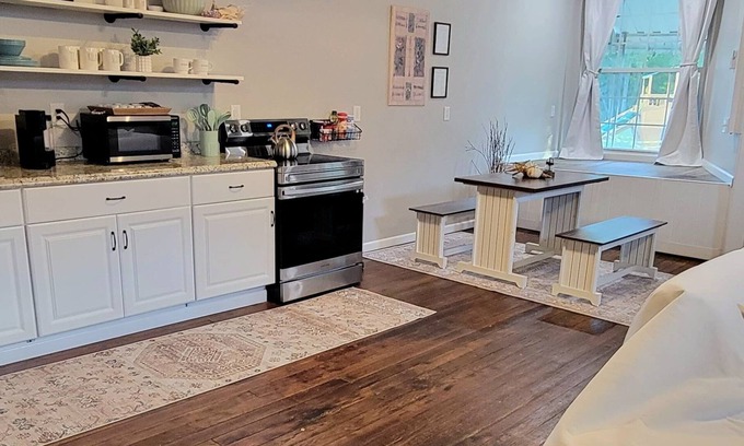 Leavenworth Casa | Cozy, historical retreat near the Overlook