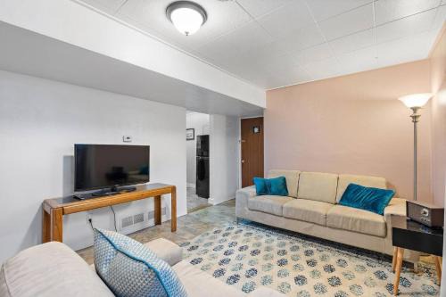 Boise Casa | Cozy Holiday Hideaway King Bed Free Parking