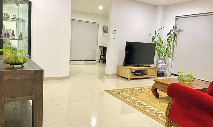 Bankstown Casa | Cozy home in Bankstown|4 Br house/Shopping/Station