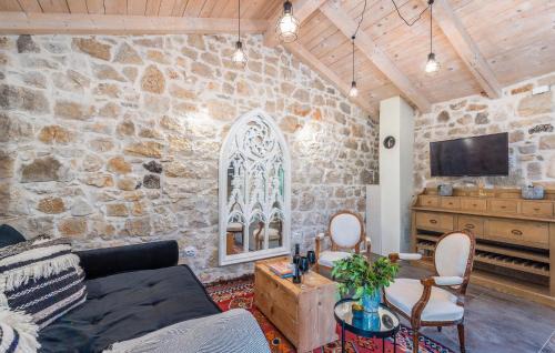 Filipini Casa | Cozy Home In Filipini With Wifi