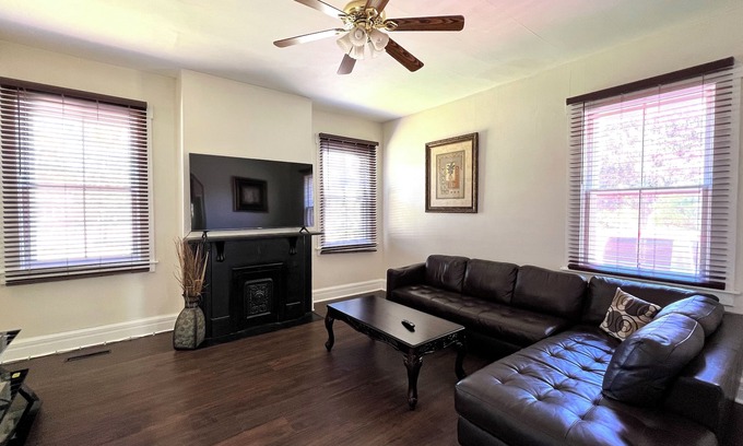 Glendale Otro | Cozy Home in Historic Glendale