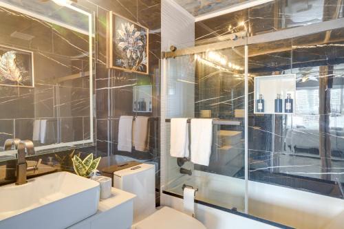 Buechel Casa | Cozy Home in Louisville Near Bardstown Road!