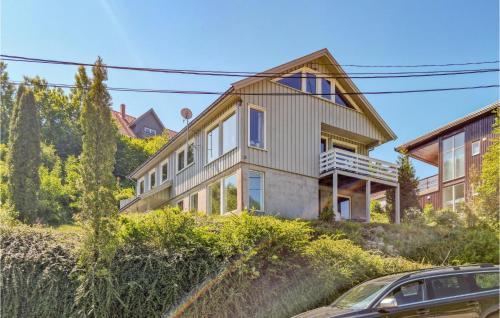 Lyngdal Casa | Cozy Home In Lyngdal With Kitchen