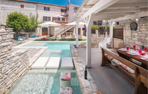 Peresiji Casa | Cozy Home In Peresiji