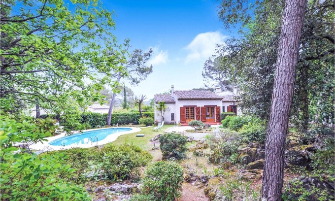 Roquefort-les-Pins Casa | Cozy Home In Roquefort-Les-Pins