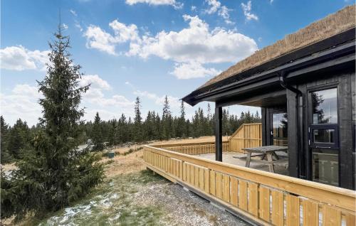 Sjusjoen Casa | Cozy Home In Sjusjøen With Kitchen