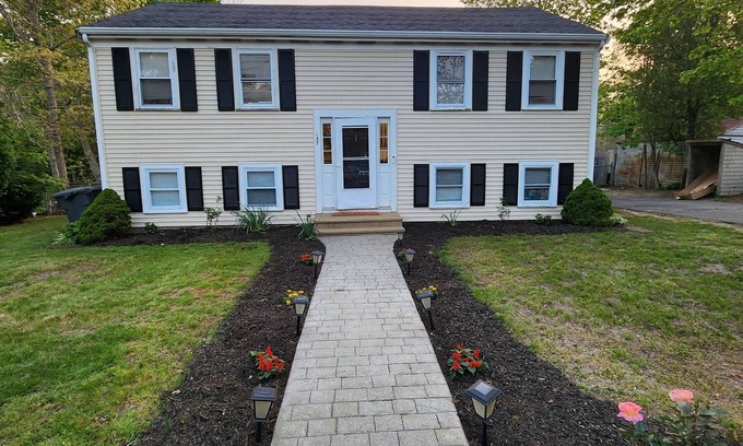 Marstons Mills Casa | Cozy home, walking distance to Hamblin Pond Beach