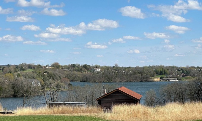 Apple River Casa | Cozy home with beautiful LAKE VIEW!
