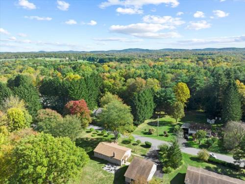 New Paltz Casa | Cozy Home with Game Room and Fire Pit