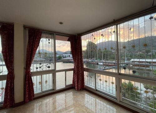 Kathu Villa | Cozy Home With Lake View at Kathu PHUKET