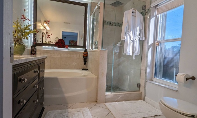 Port Saint Lucie Apartamento | Cozy Honey Room Perfect Comfort with Wi-Fi & Free Parking