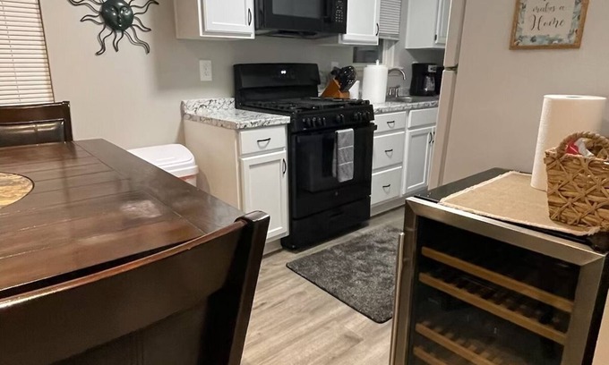 Buechel Casa | Cozy Kentucky Derby home