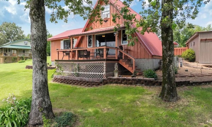 Linden Cabina | Cozy lake front hide away