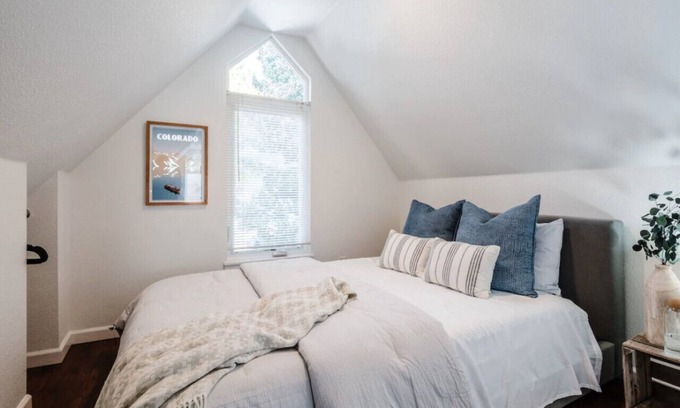 Loveland Apartamento | Cozy Little Studio Above Garage & Next To Downtown