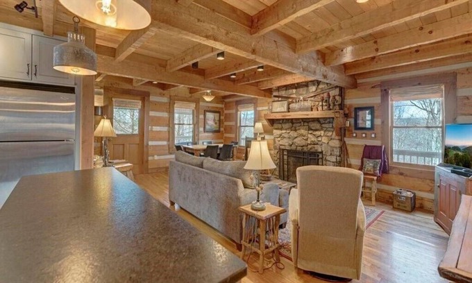 Zionville Cabina | Disfruta de las montañas en Dancing Bear Cabin