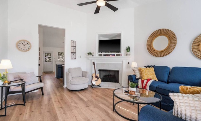 Southaven Casa | Cozy Miss - Comfy Family-Friendly Bungalow/Fenced Yard - Peaceful Neighborhood!