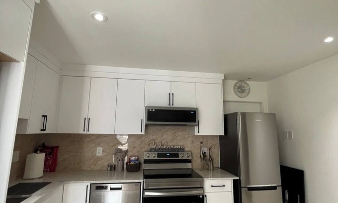 Hastings Apartamento | Cozy Modern 1BR/Private Entrance +Free Laundry