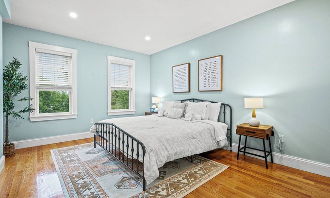 Dorchester Apartamento | Cozy & Modern 3-bedroom 2- Bath Apartment 2 Min Walk to T