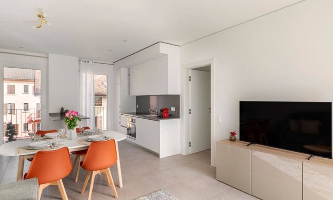 Lugano Apartamento | Cozy & Modern Flat for 6 people / Free Parking