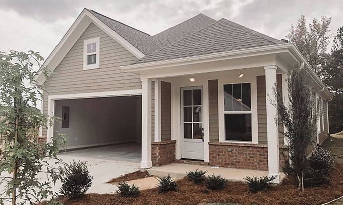Oxford Casa | Cozy Modern Townhouse 10 Minutes from the Historic Oxford Square