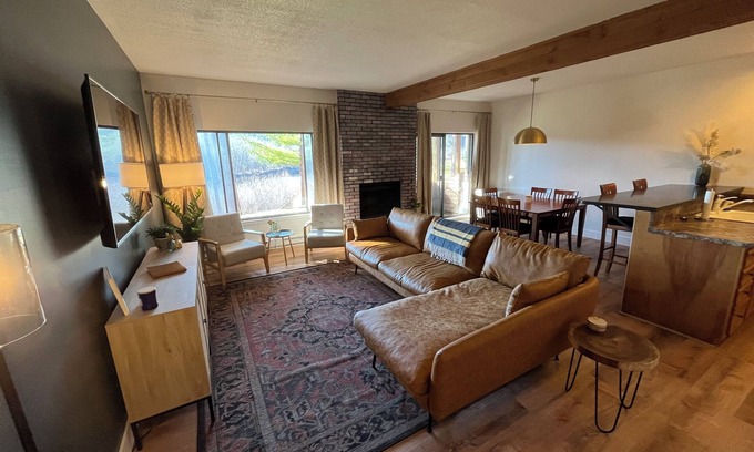 Plymouth Casa | Cozy Mountain Townhouse