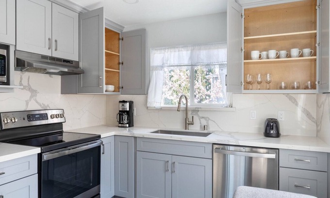 Shoreline West Apartamento | Cozy Mountain View 1BR, nr Shops, Groceries & Tech HQs, by Blueground