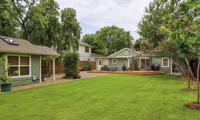 Allandale Casa | Cozy Multi-Property Bungalow in Central Austin - Cowboy pool
