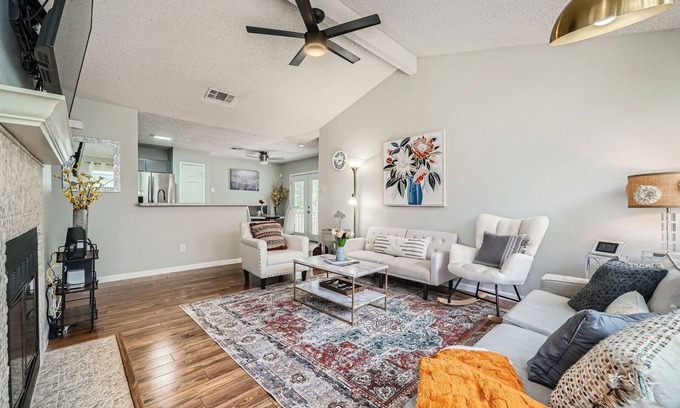 Wells Branch Casa | Cozy North Austin Retreat | Deck + Near Domain