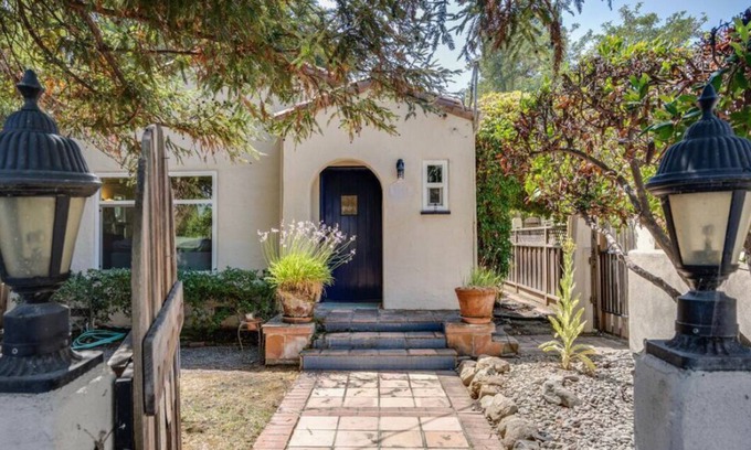 Barron Park Casa | Cozy Palo Alto House~Near Stanford, tech companies